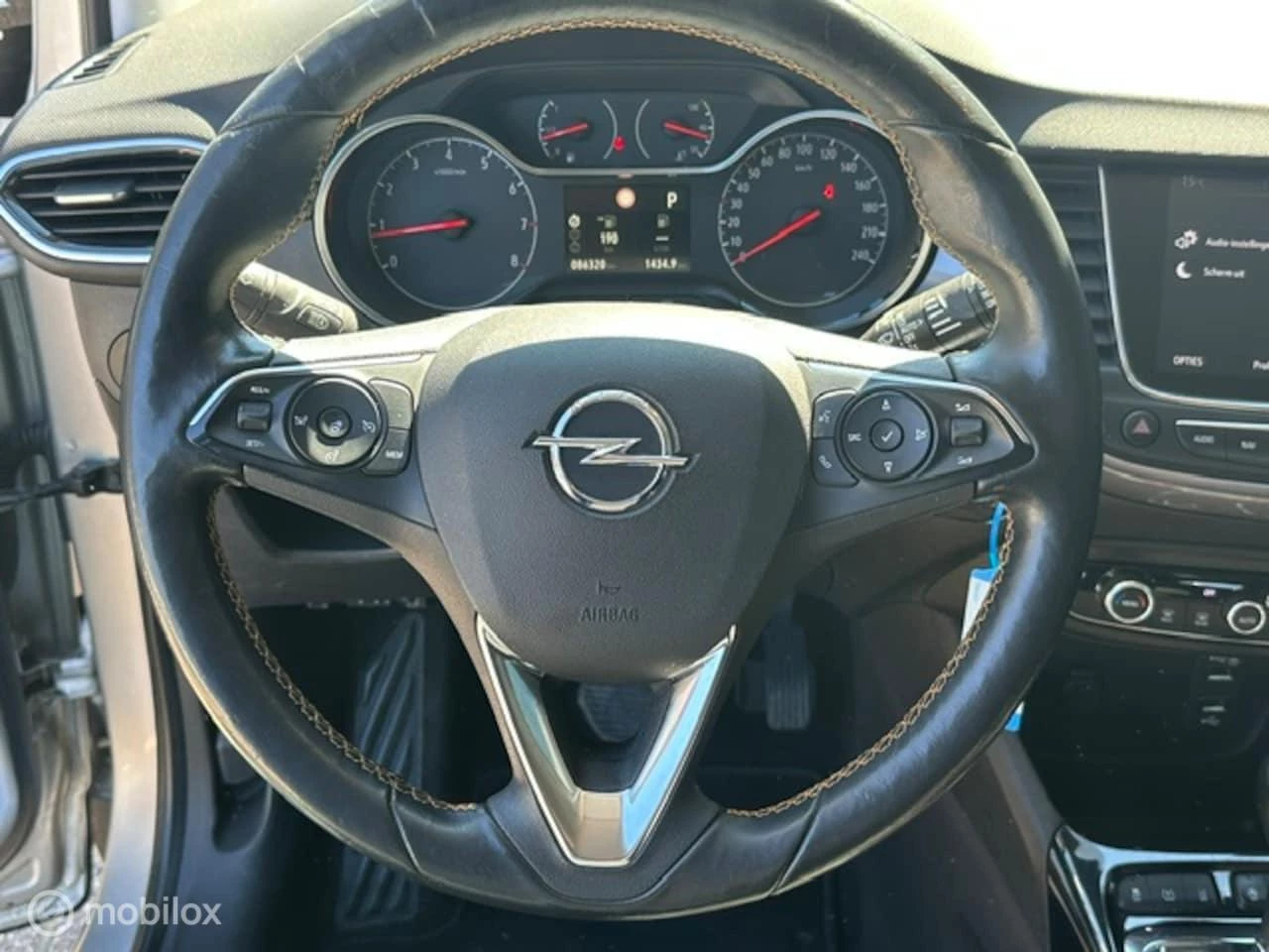 Hoofdafbeelding Opel Crossland X
