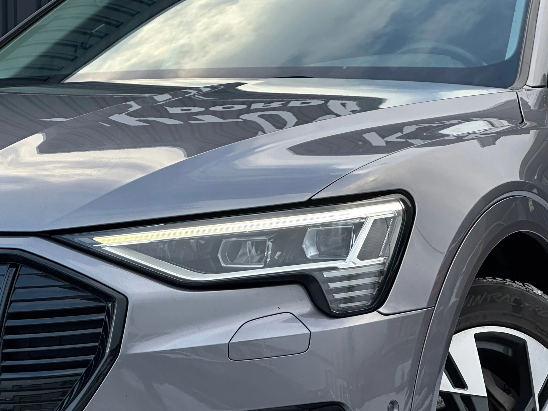 Hoofdafbeelding Audi e-tron
