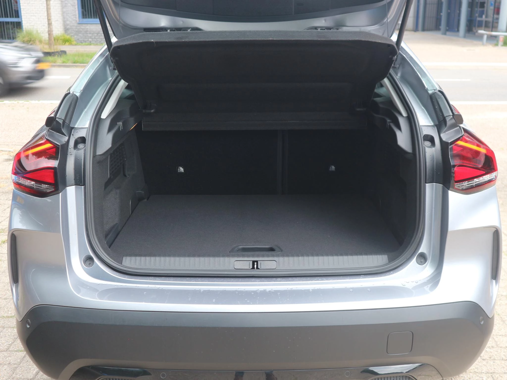 Hoofdafbeelding Citroën ë-C4