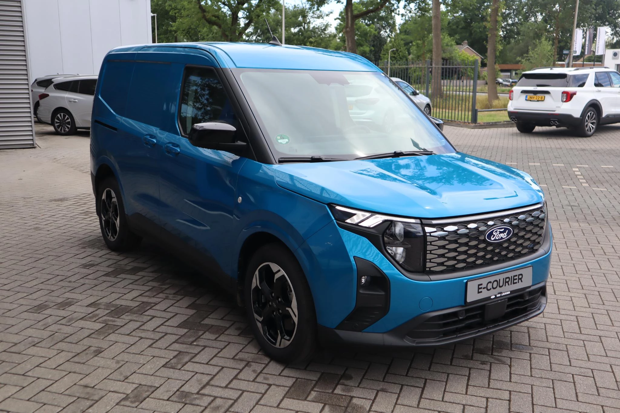Hoofdafbeelding Ford E-Transit Courier