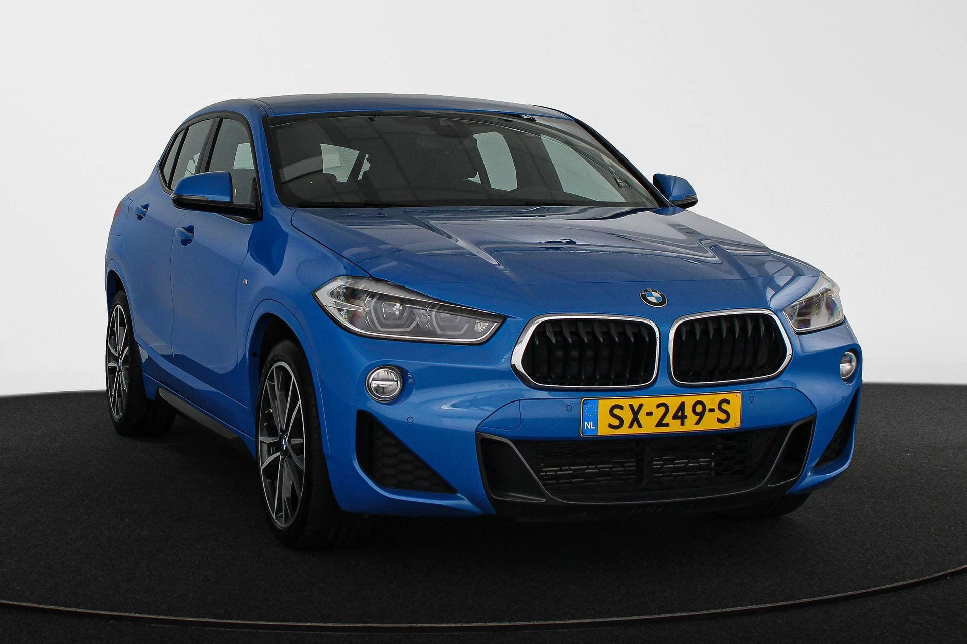 Hoofdafbeelding BMW X2
