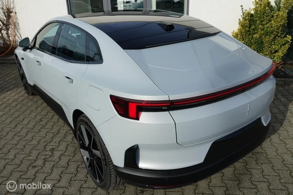 Hoofdafbeelding Polestar 4