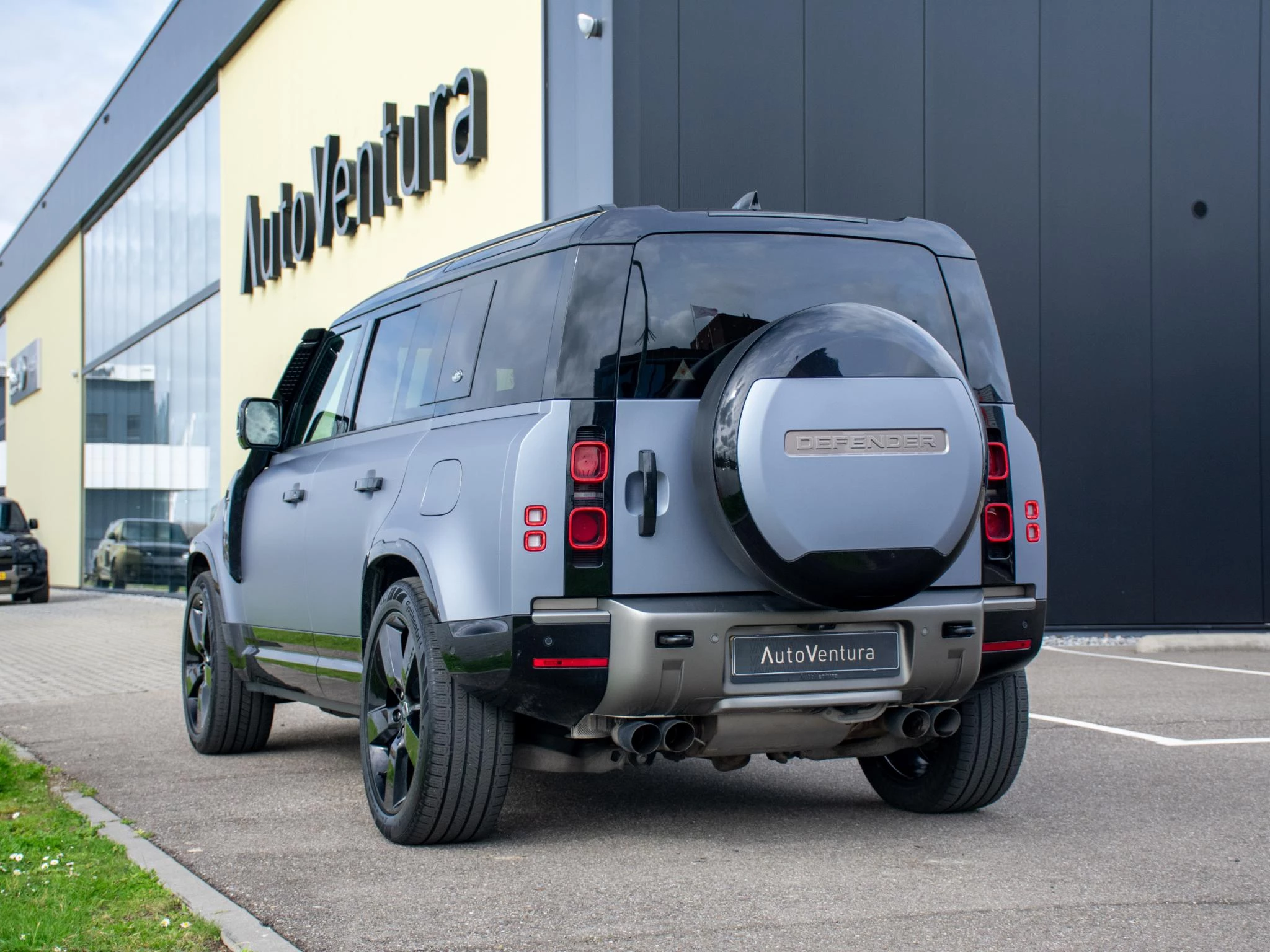 Hoofdafbeelding Land Rover Defender