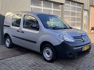 Hoofdafbeelding Renault Kangoo Renault Kangoo Express 1.2 TCe 1.2 TCe 115 S&S Comfort Benzine Elektrische ramen Parkeersensoren achter Start/stop Ruiten achter en zijkant