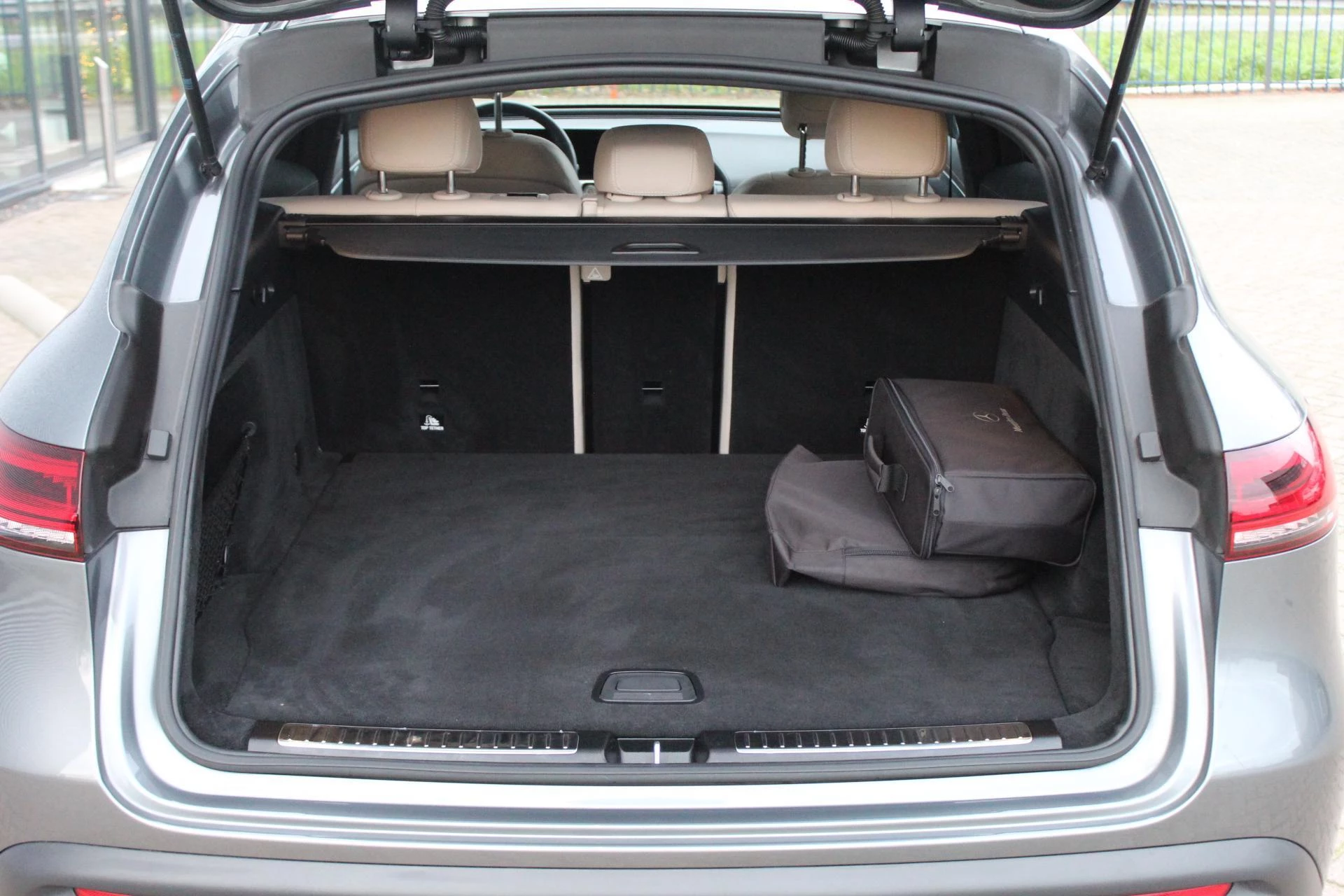 Hoofdafbeelding Mercedes-Benz EQC