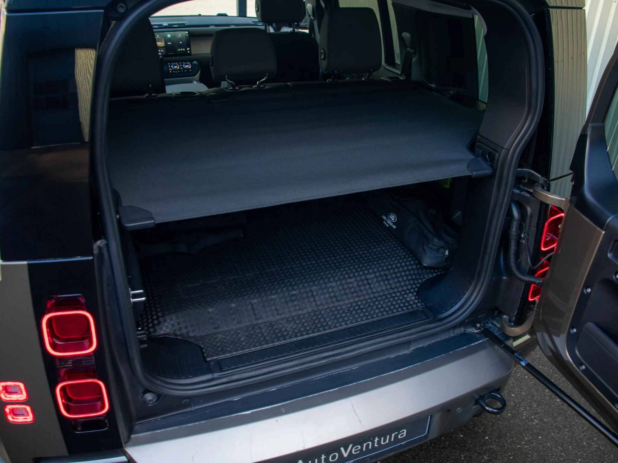 Hoofdafbeelding Land Rover Defender