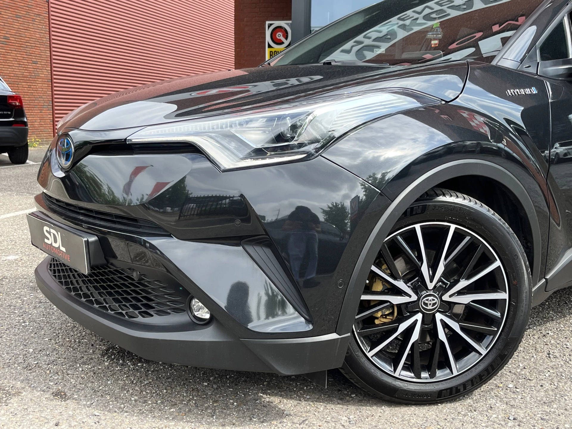 Hoofdafbeelding Toyota C-HR