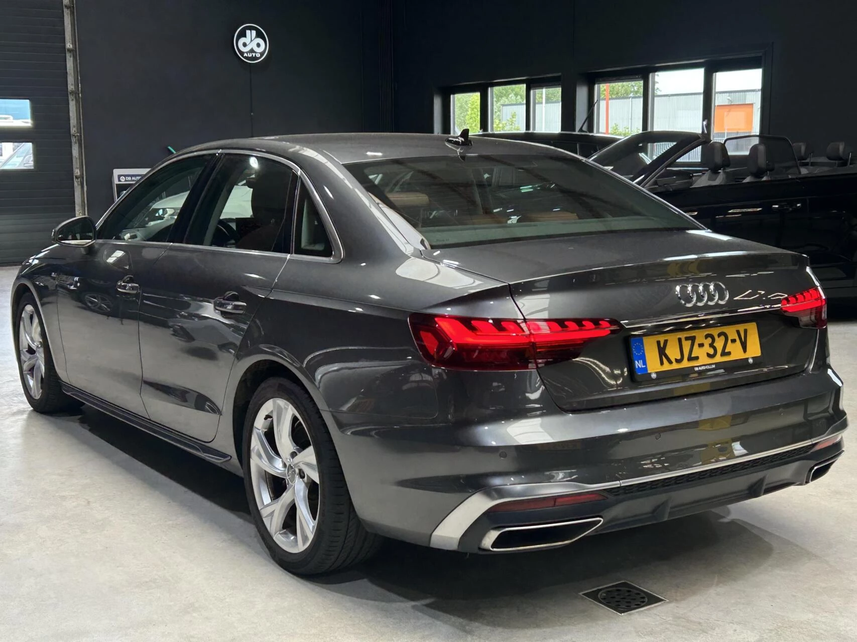 Hoofdafbeelding Audi A4
