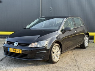 Volkswagen Golf 1.2 TSI Connected Series | NAVI | PDC | Nette staat