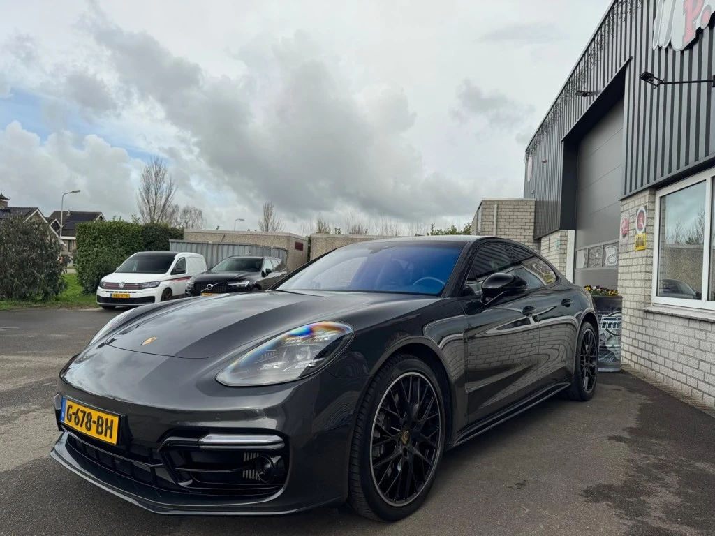Hoofdafbeelding Porsche Panamera