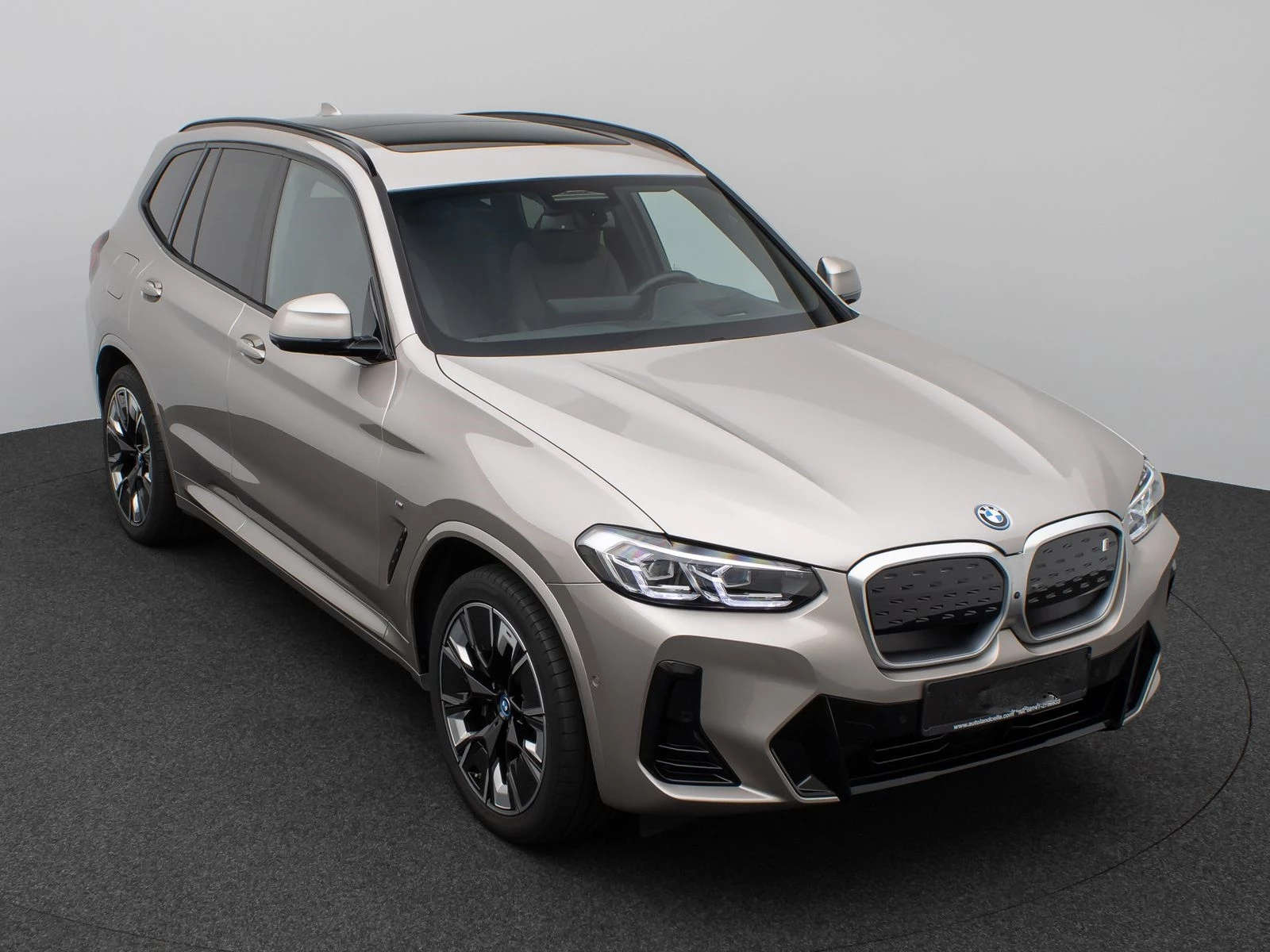 Hoofdafbeelding BMW iX3