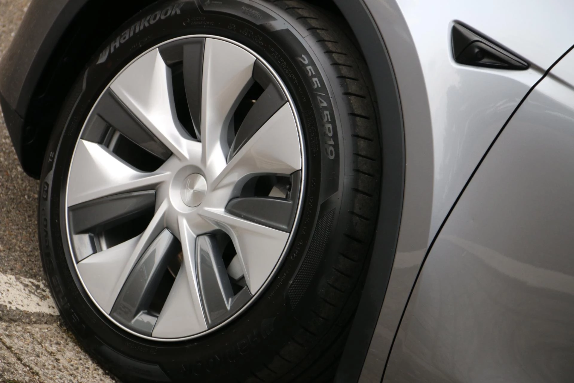 Hoofdafbeelding Tesla Model Y