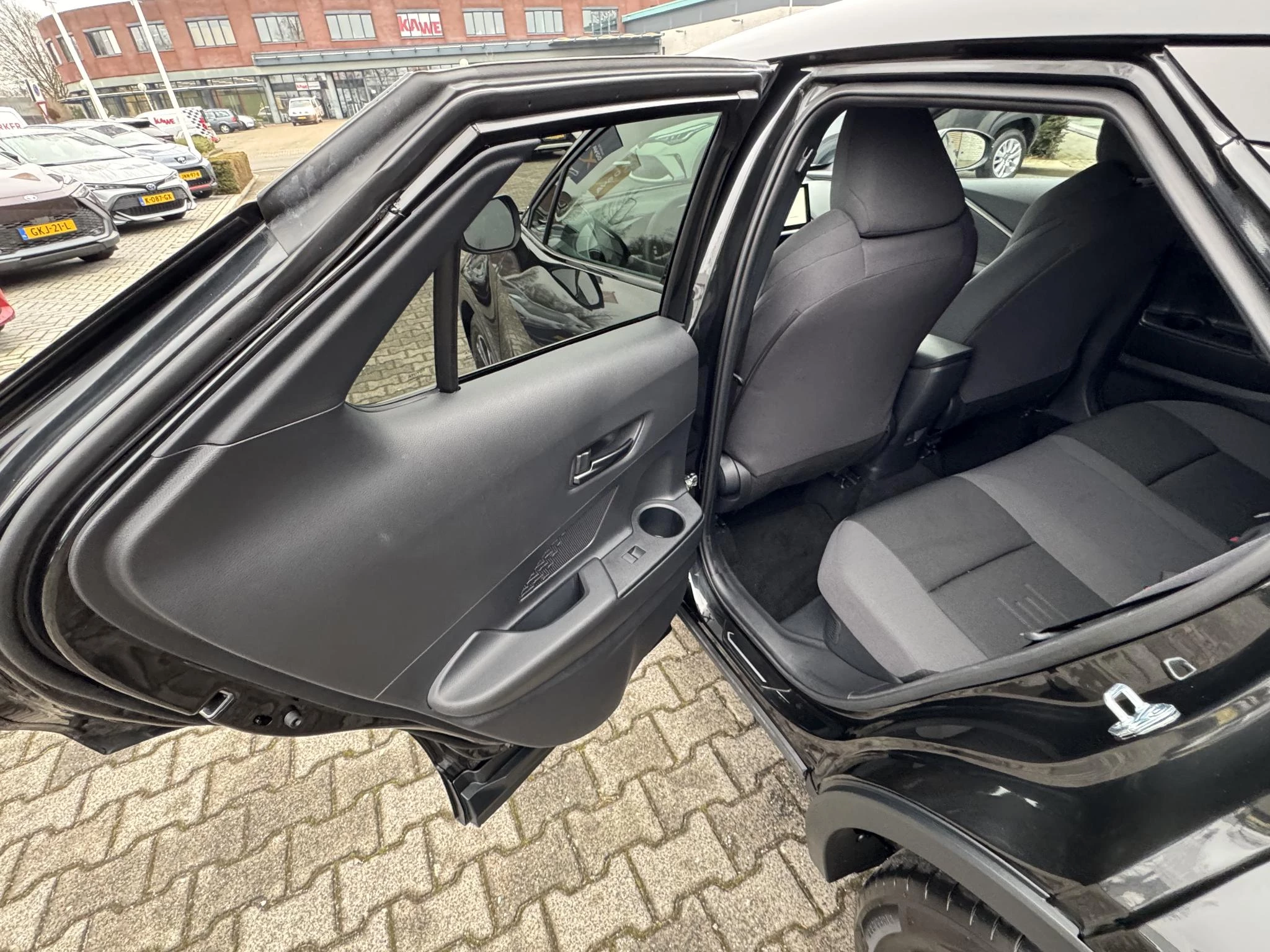 Hoofdafbeelding Toyota C-HR