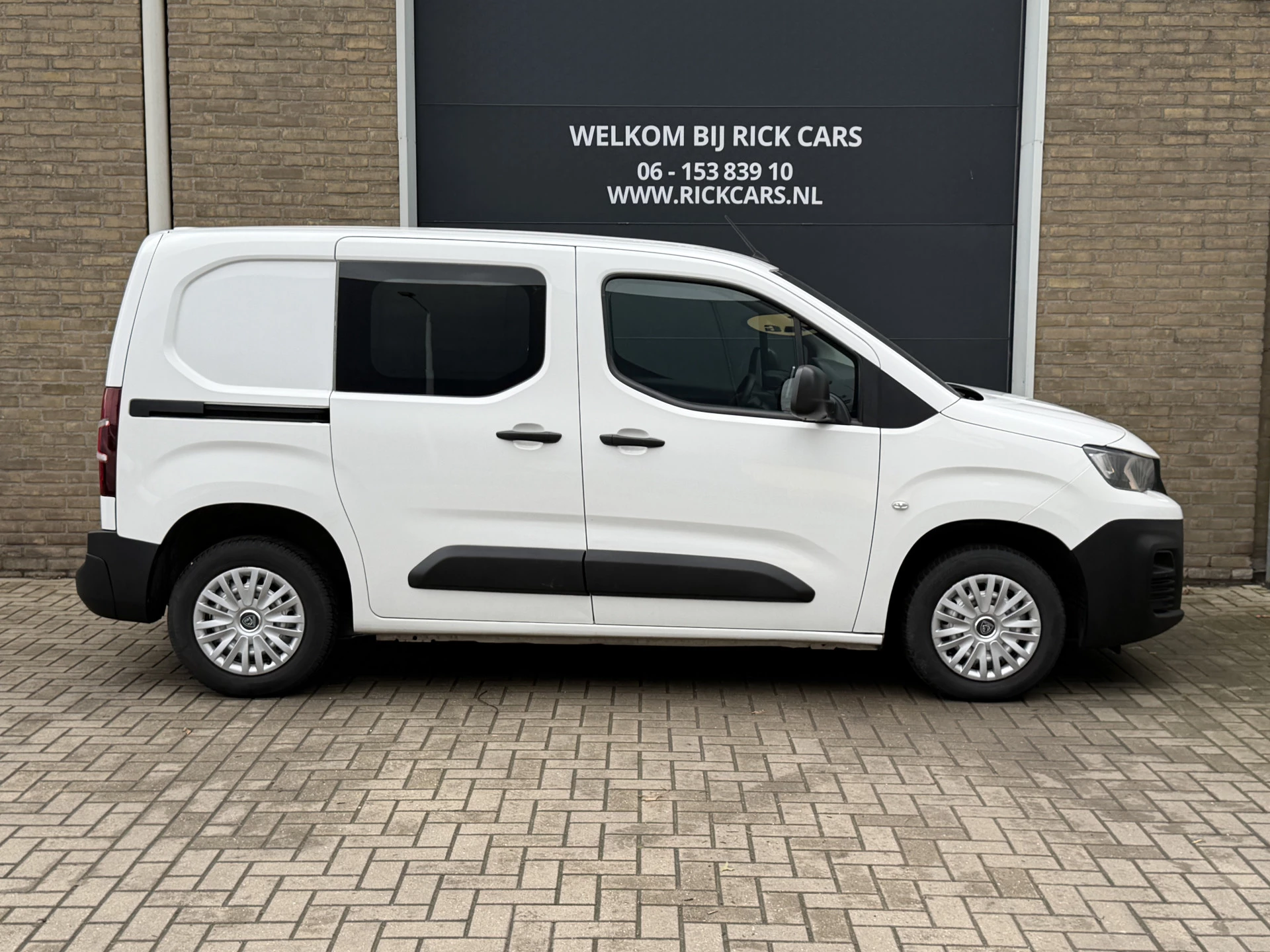 Hoofdafbeelding Peugeot Partner