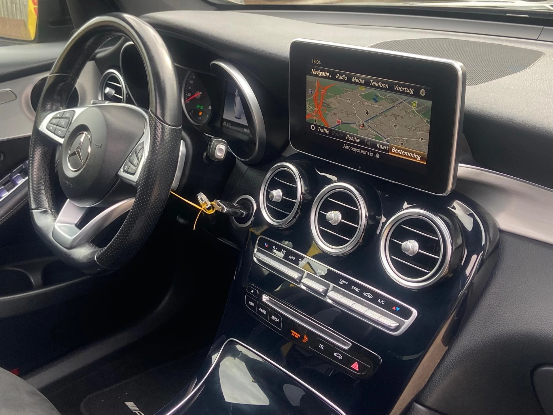 Hoofdafbeelding Mercedes-Benz GLC
