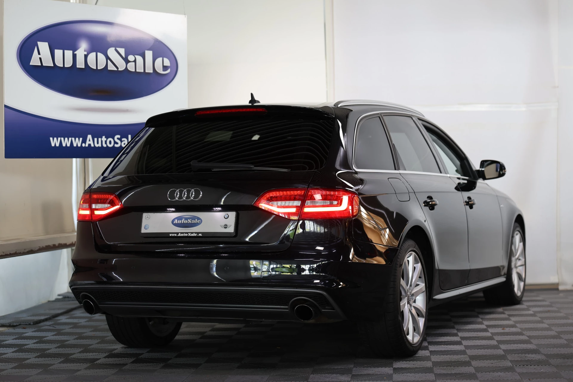 Hoofdafbeelding Audi A4