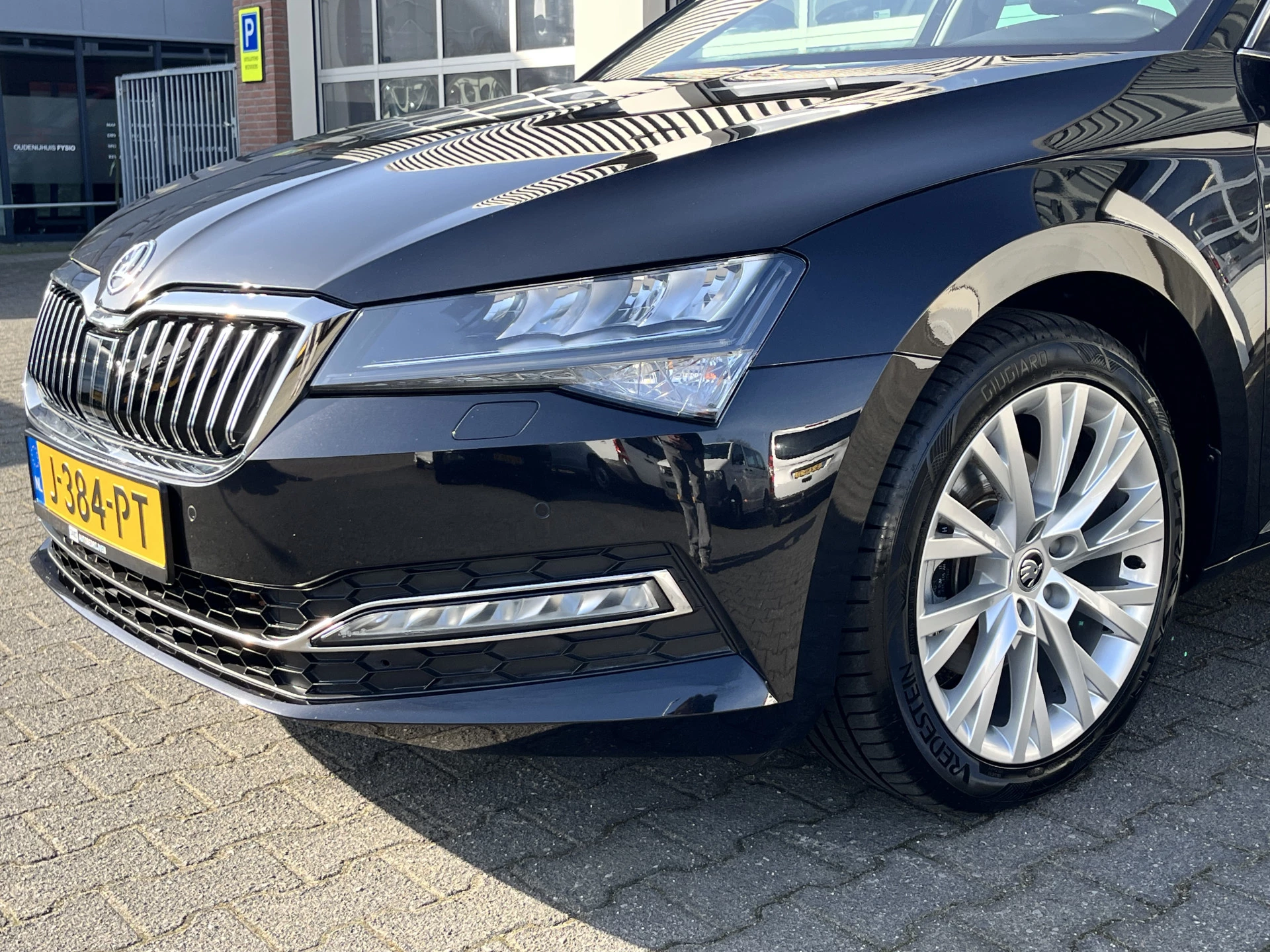 Hoofdafbeelding Škoda Superb