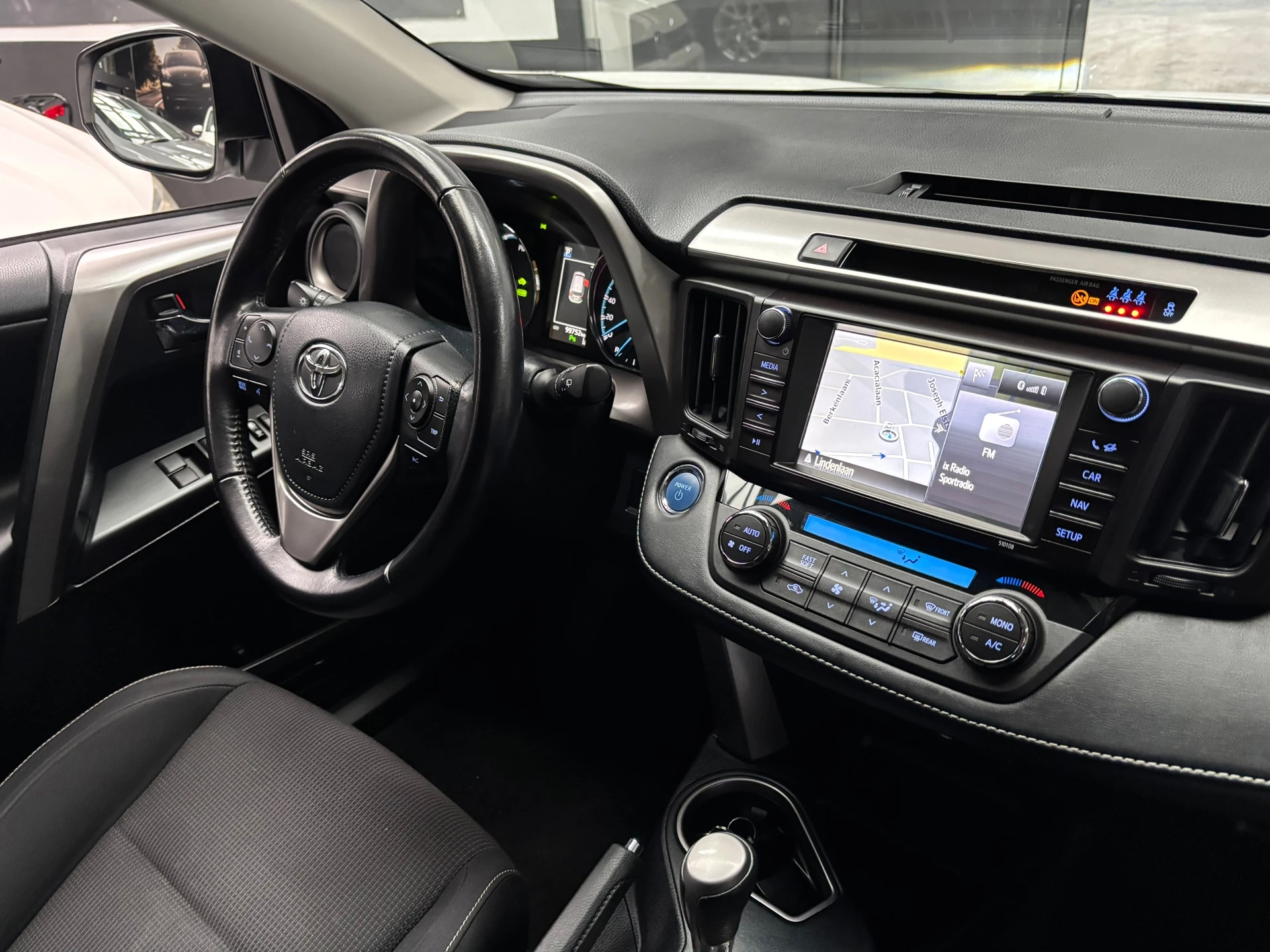 Hoofdafbeelding Toyota RAV4