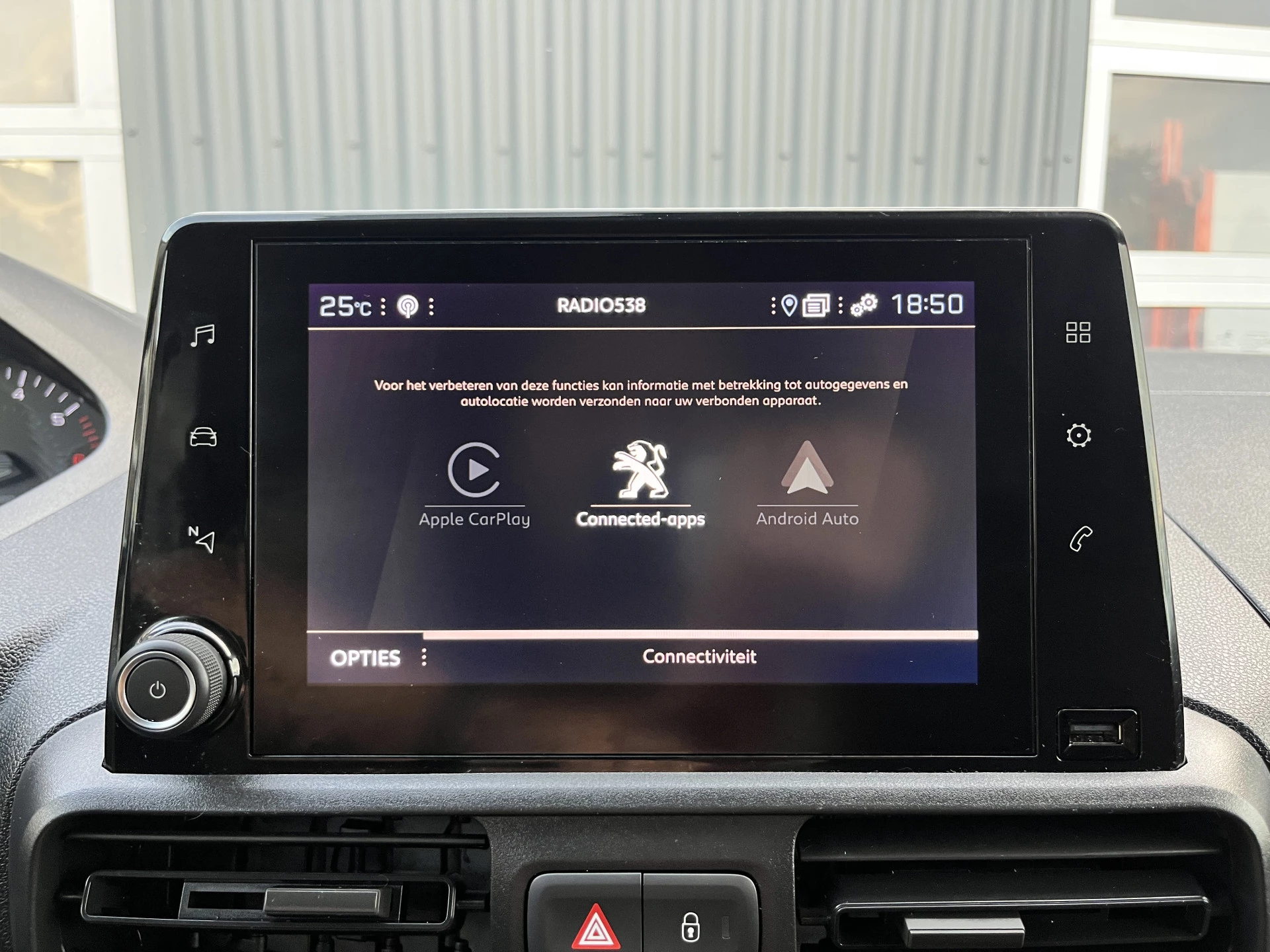 Hoofdafbeelding Peugeot Partner