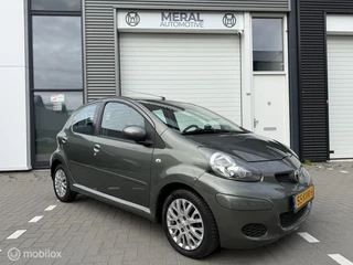 Toyota Aygo 1.0-12V Aspiration Green 5Drs Airco NAP APK Maart 2027