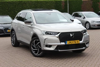 DS DS 7 Crossback E-Tense 4x4 Performance Line+ / Trekhaak / Panoramadak / Bruin Leder / Keyless / 19'' / Stoelverwarming / Dodehoek / CarPlay / DAB / Cruise Control