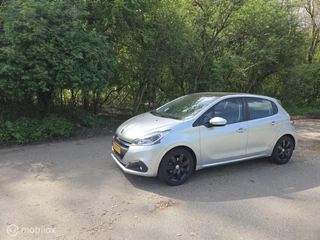 Peugeot 208 1.2 PureTech Blue Lion