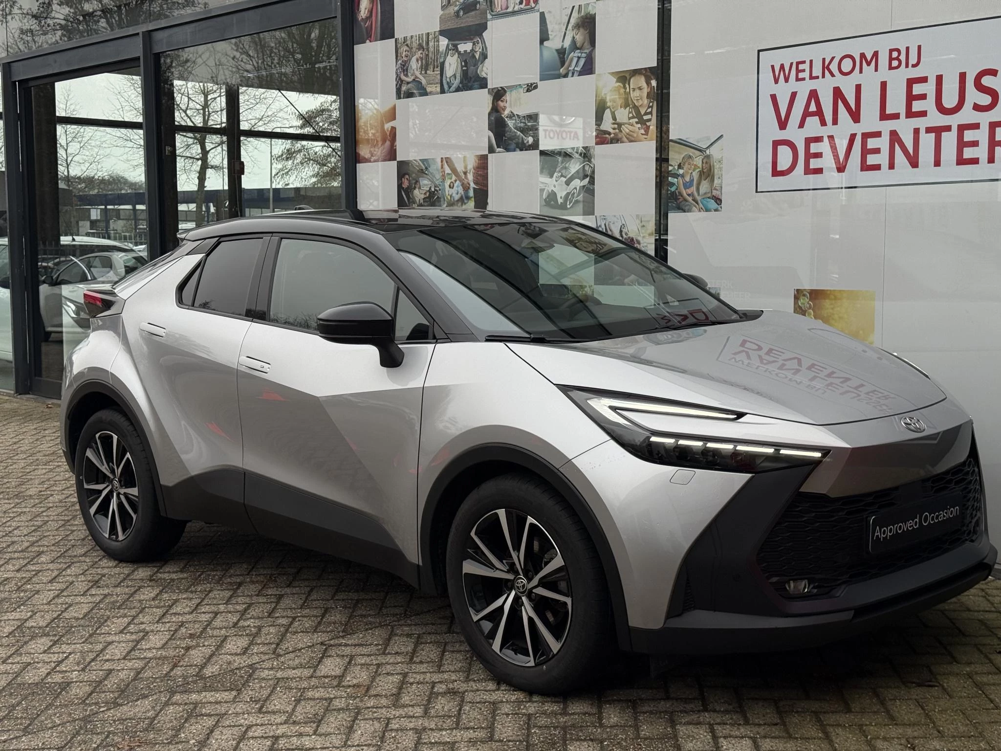 Hoofdafbeelding Toyota C-HR