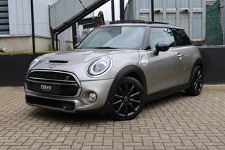 Hoofdafbeelding MINI Cooper S MINI Cooper S 2.0 Chili| Carplay | H&K | HUD| PANODAK |LED |