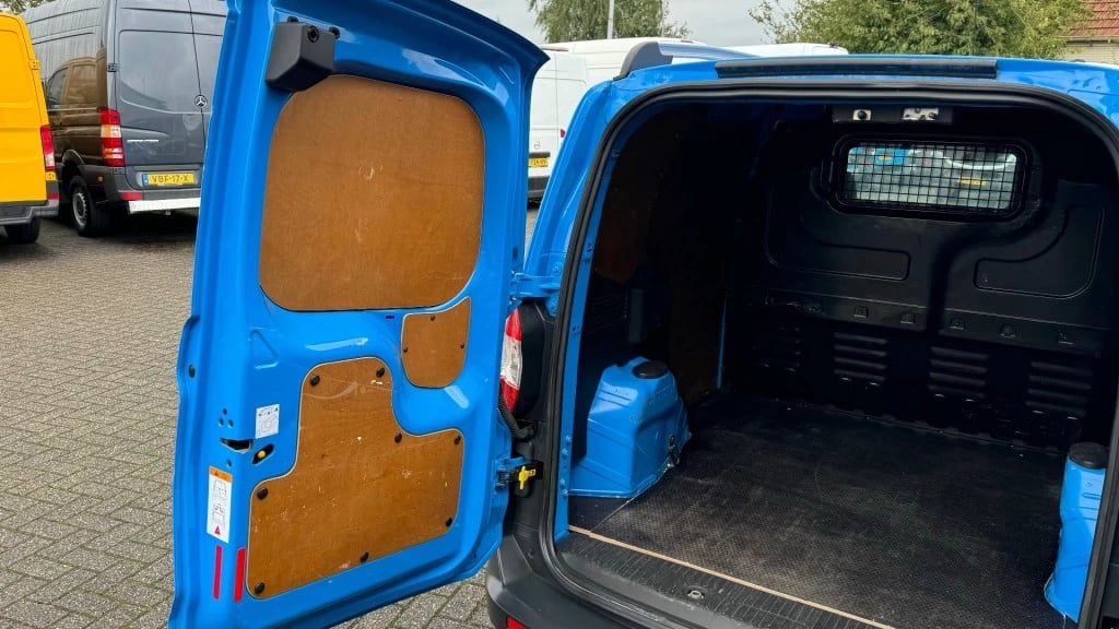 Hoofdafbeelding Ford Transit Courier