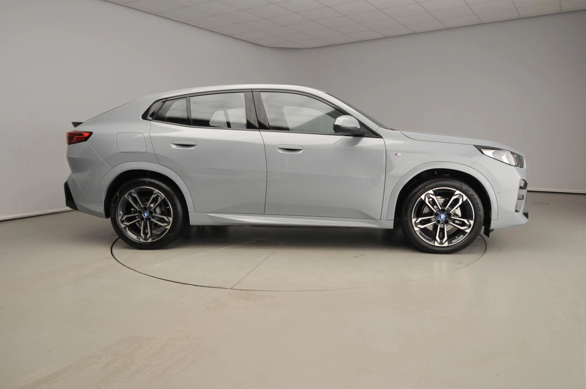 Hoofdafbeelding BMW iX2