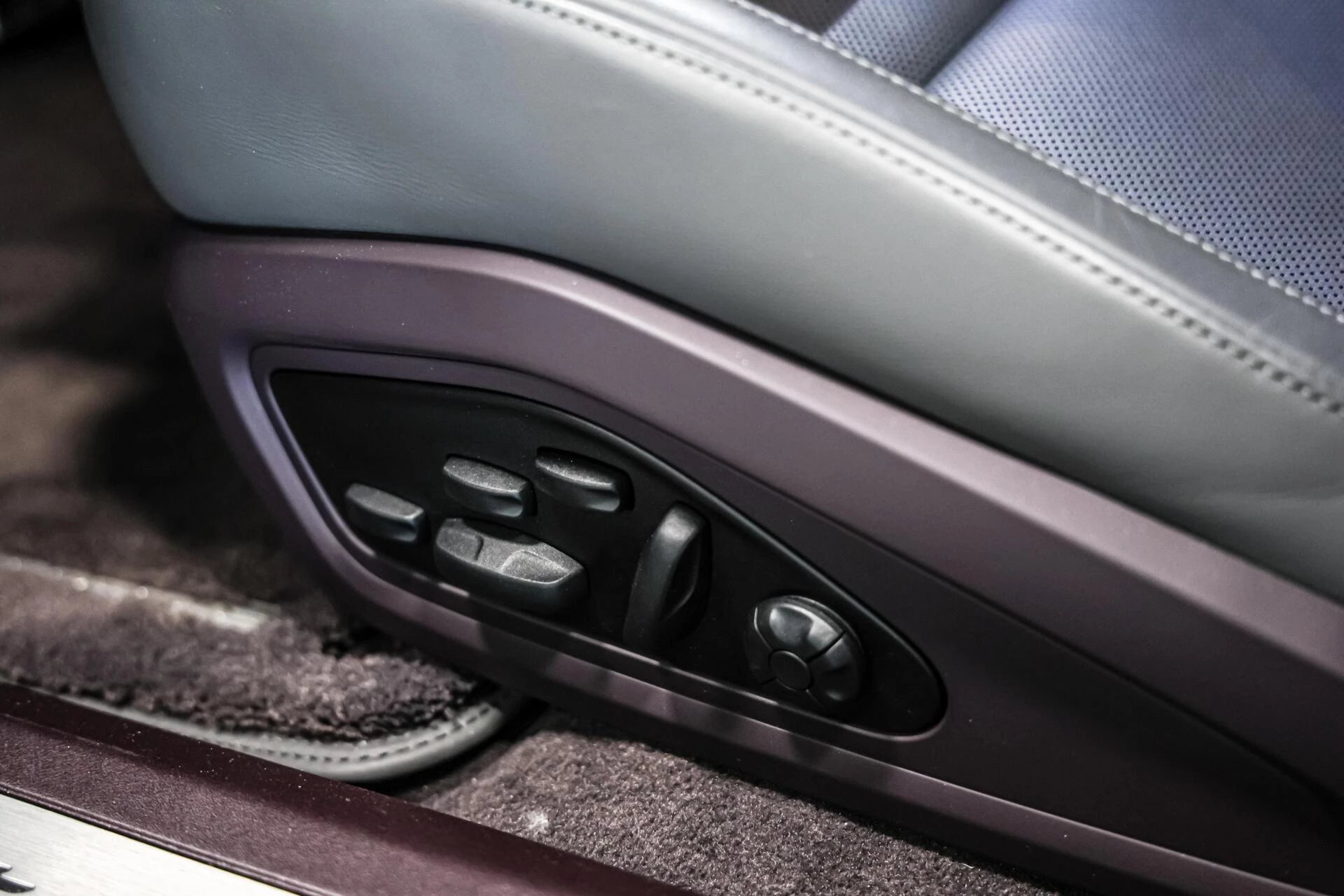 Hoofdafbeelding Porsche Taycan