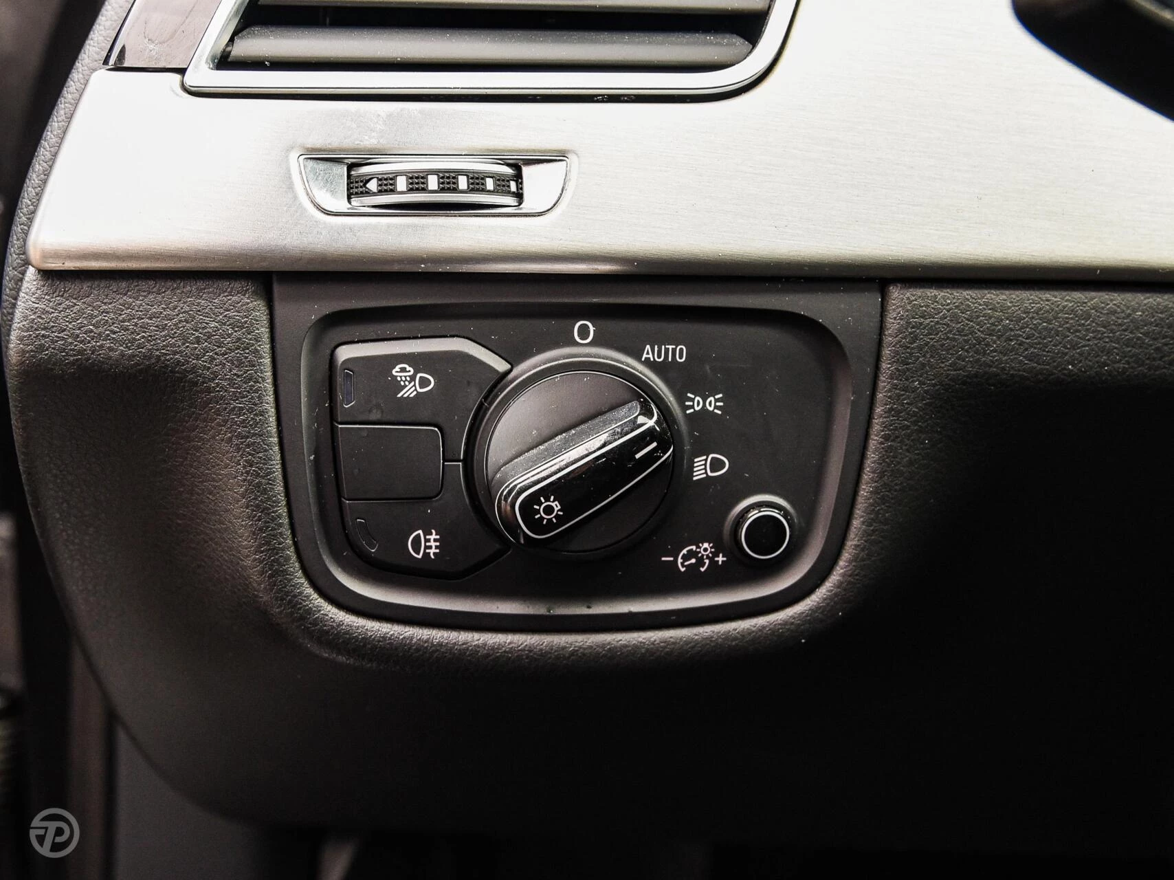 Hoofdafbeelding Audi A8