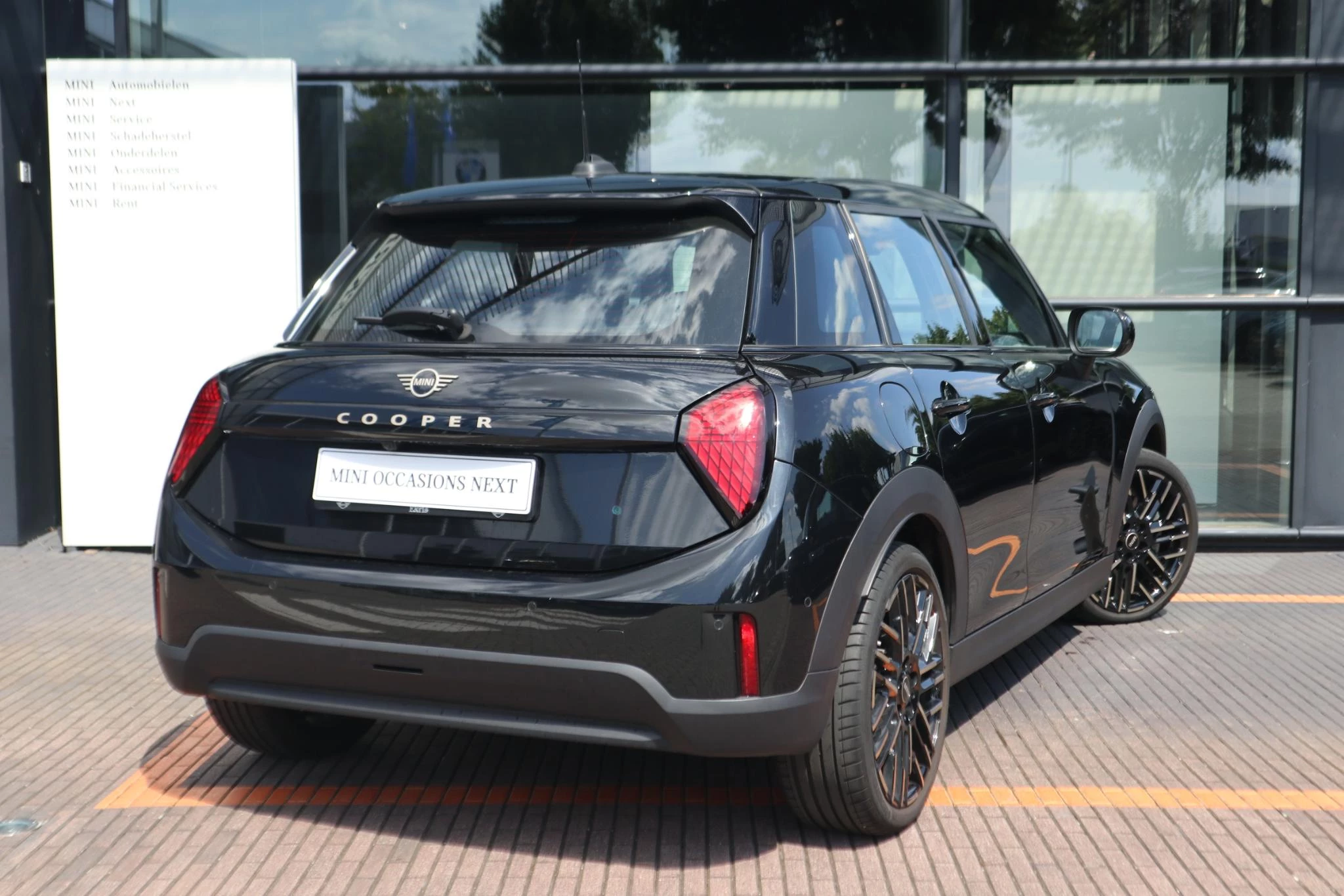 Hoofdafbeelding MINI 5-deurs