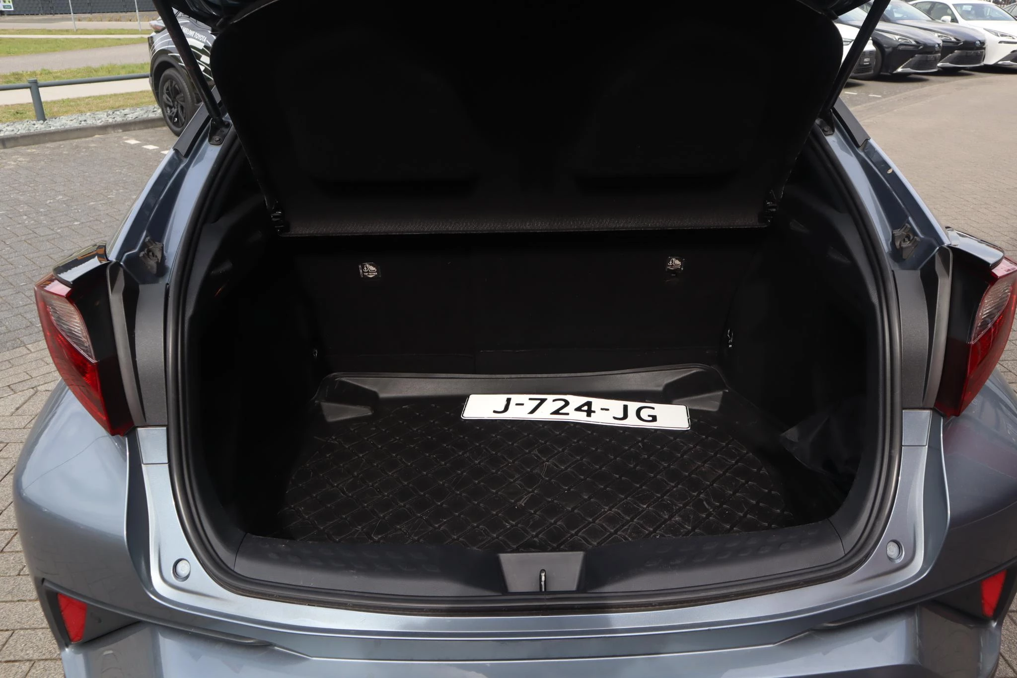 Hoofdafbeelding Toyota C-HR