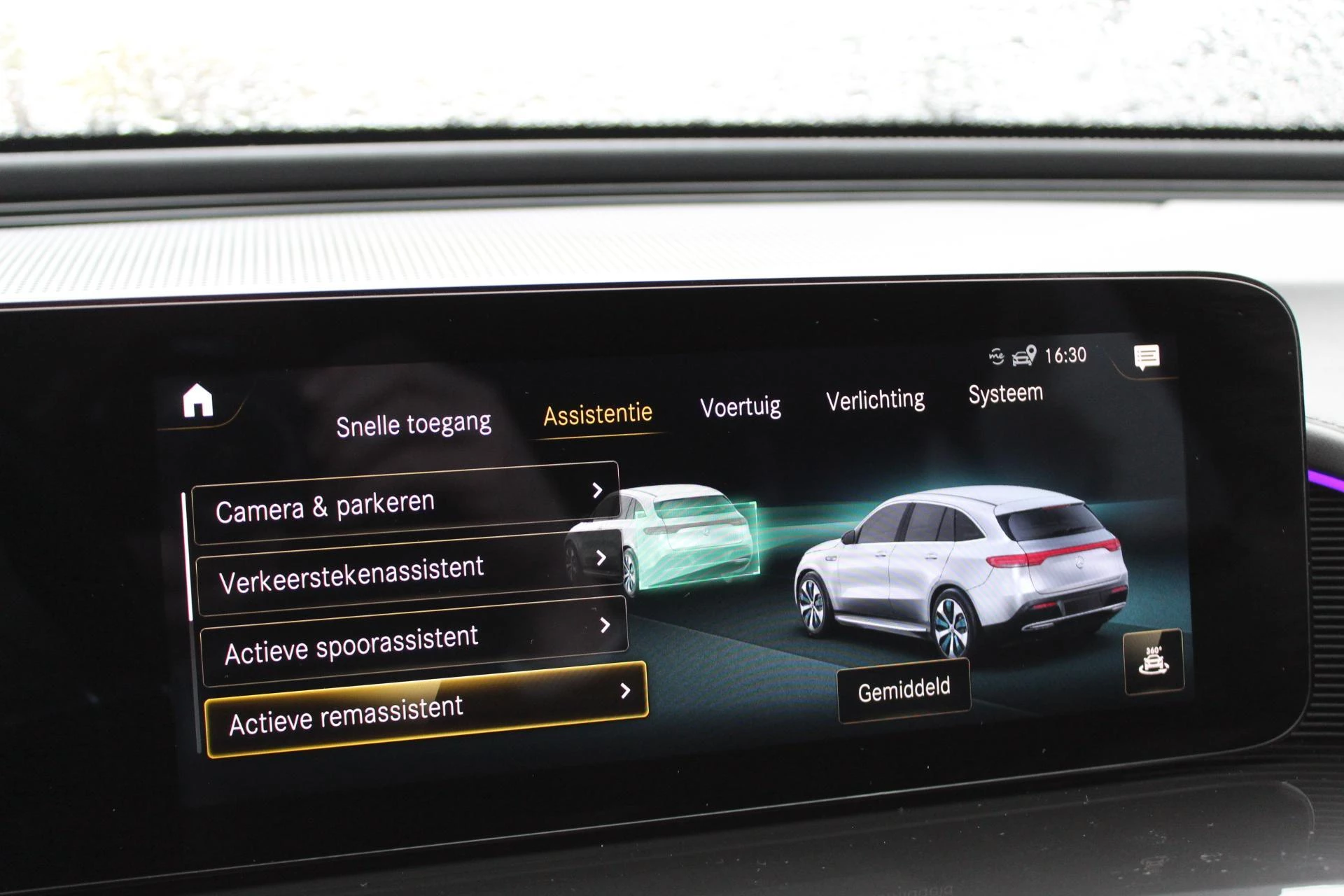 Hoofdafbeelding Mercedes-Benz EQC
