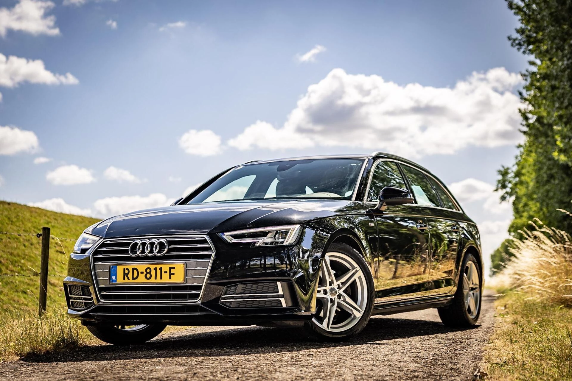 Hoofdafbeelding Audi A4