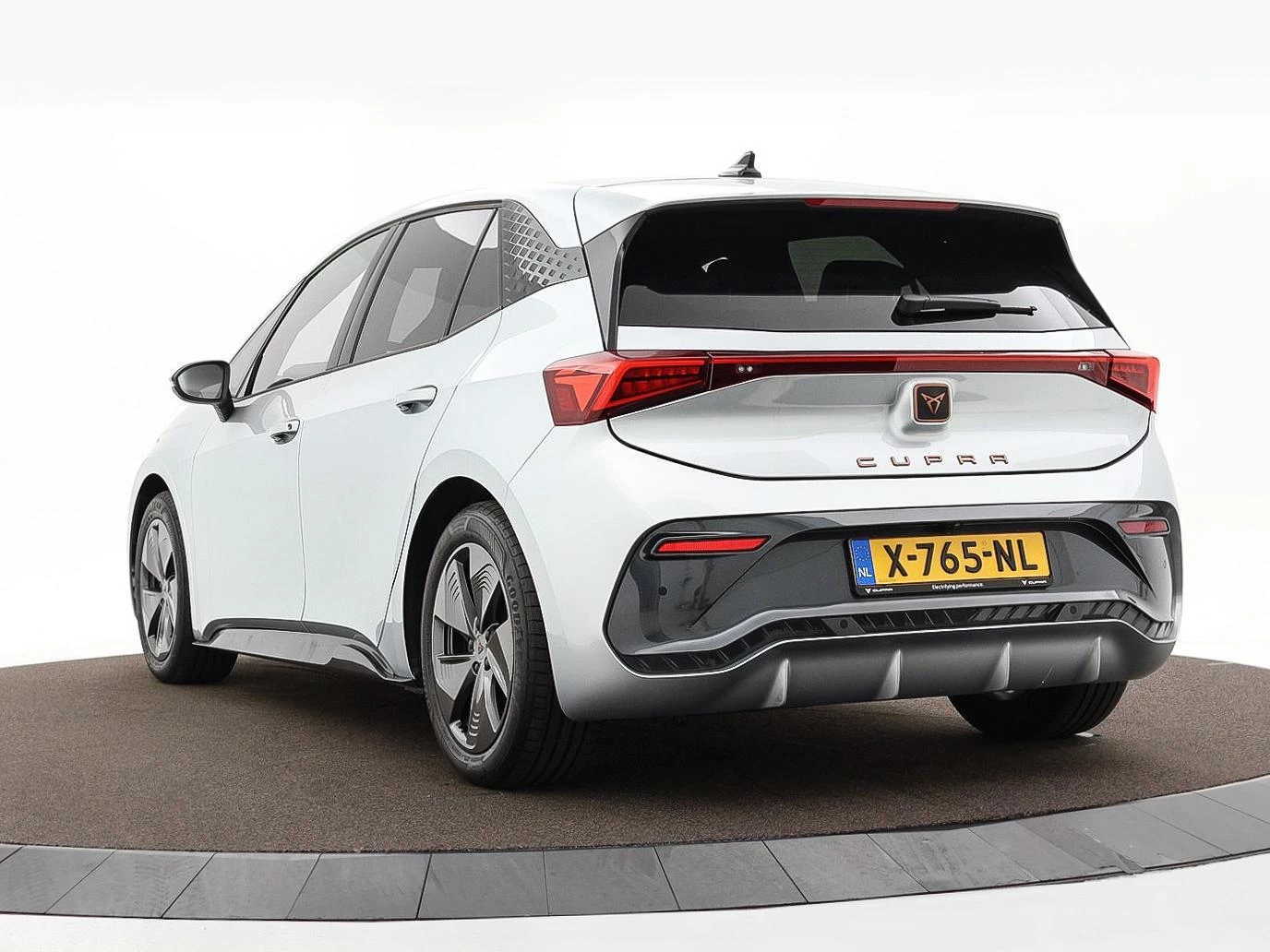 Hoofdafbeelding CUPRA Born