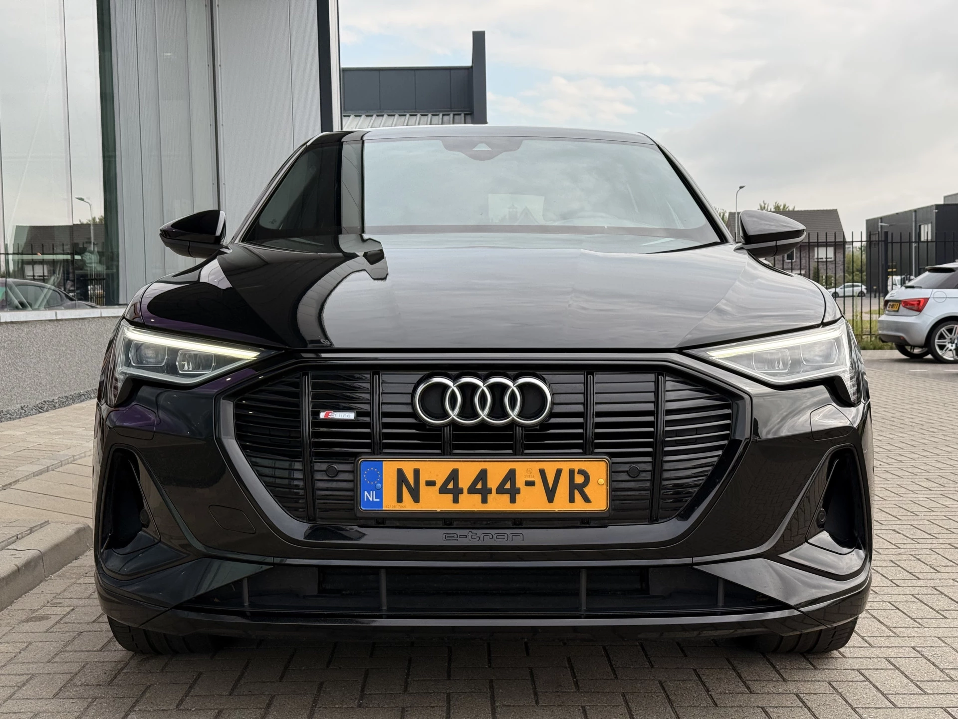 Hoofdafbeelding Audi e-tron