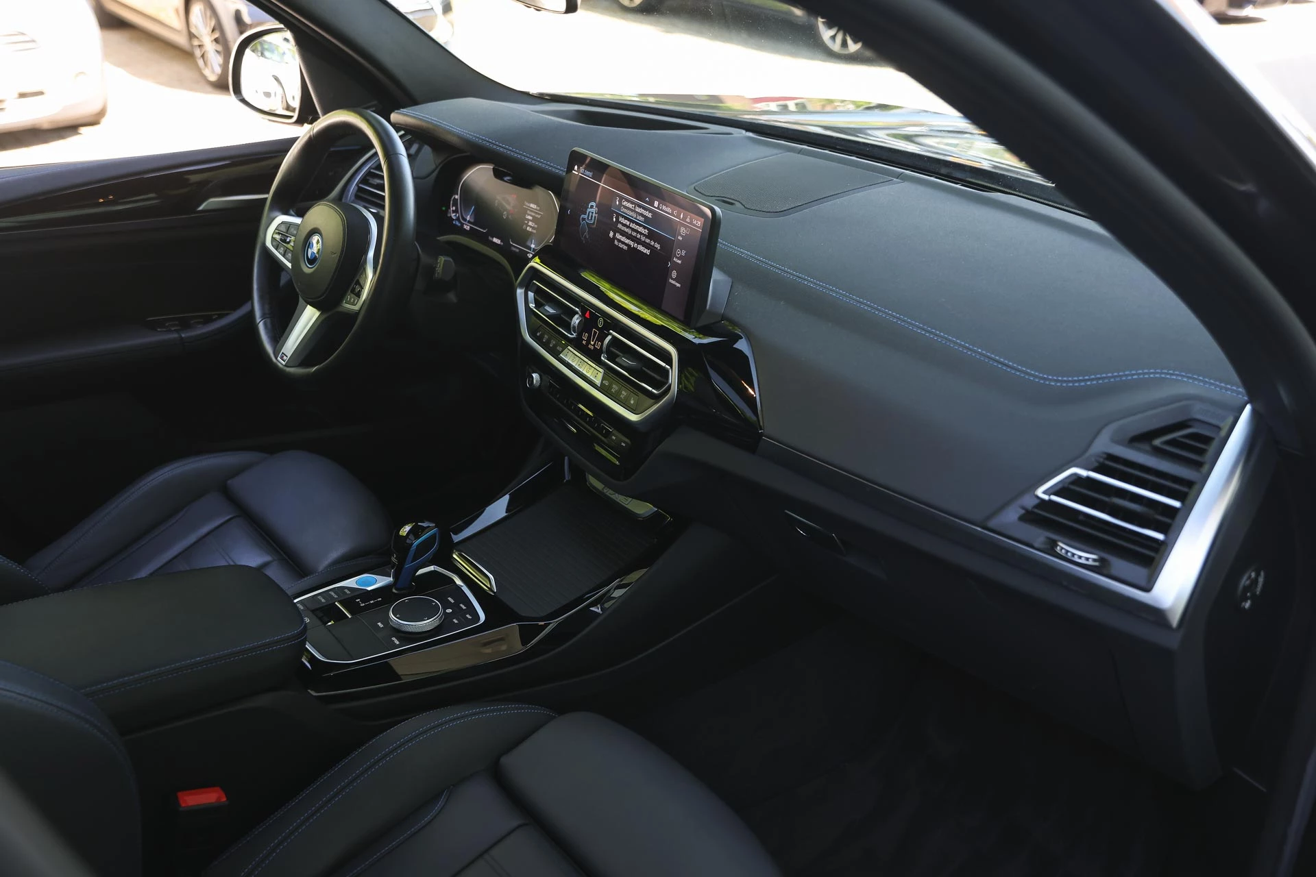 Hoofdafbeelding BMW iX3