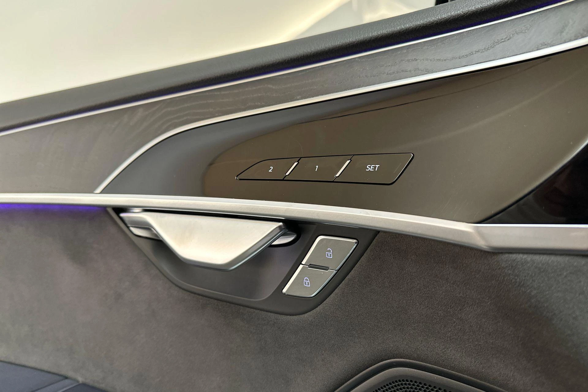 Hoofdafbeelding Audi A8