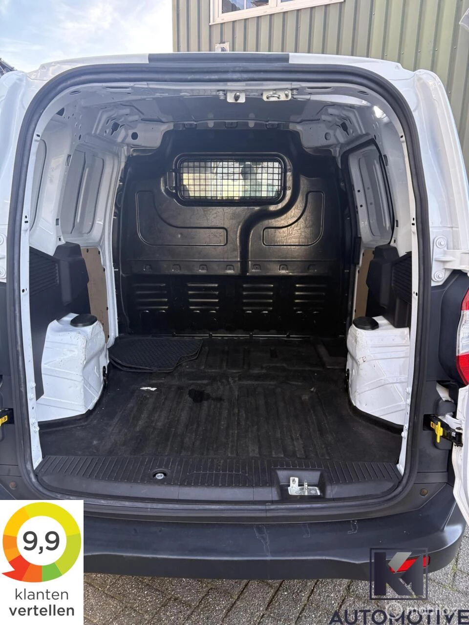 Hoofdafbeelding Ford Transit Courier