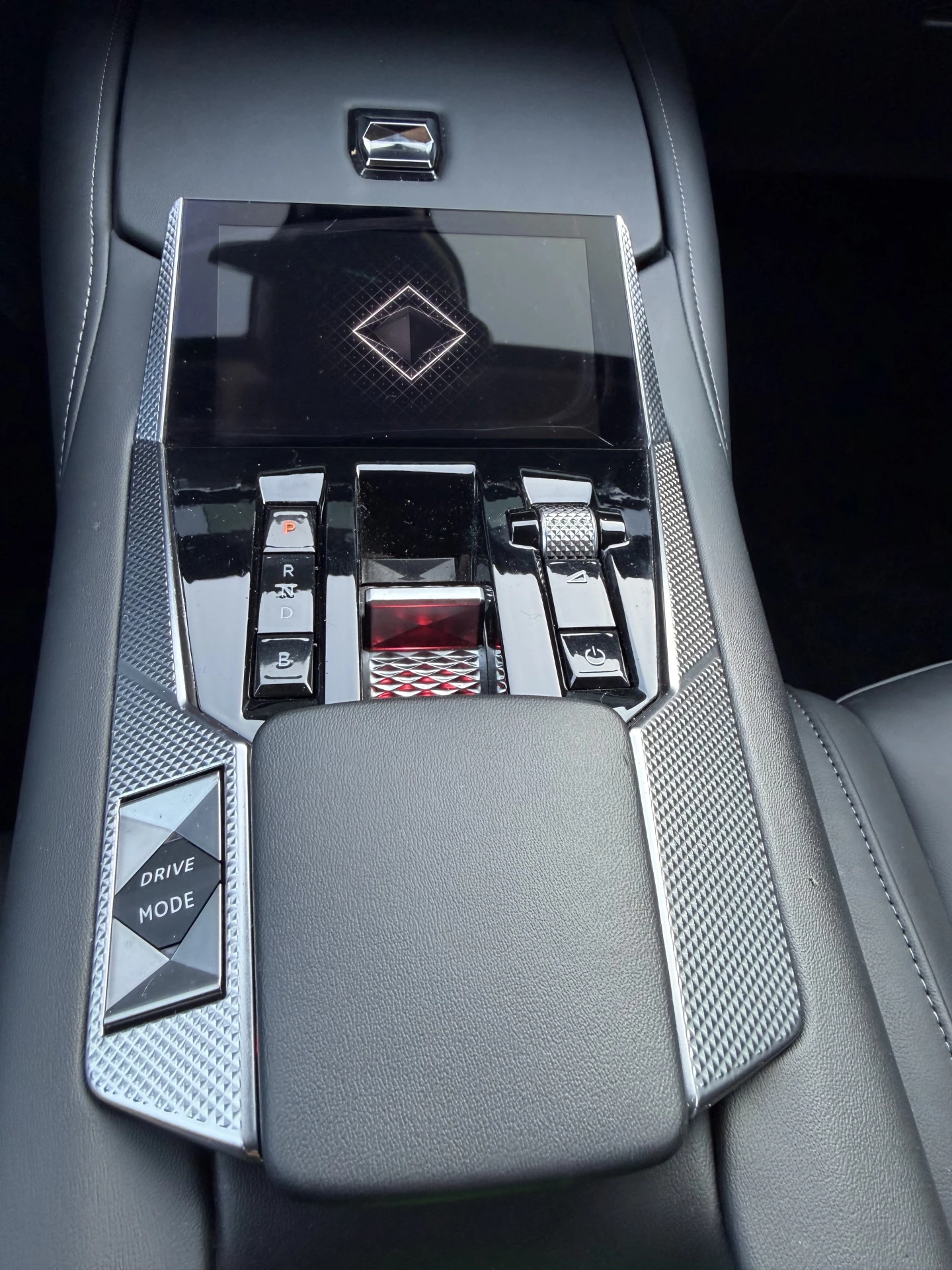 Hoofdafbeelding DS DS 4