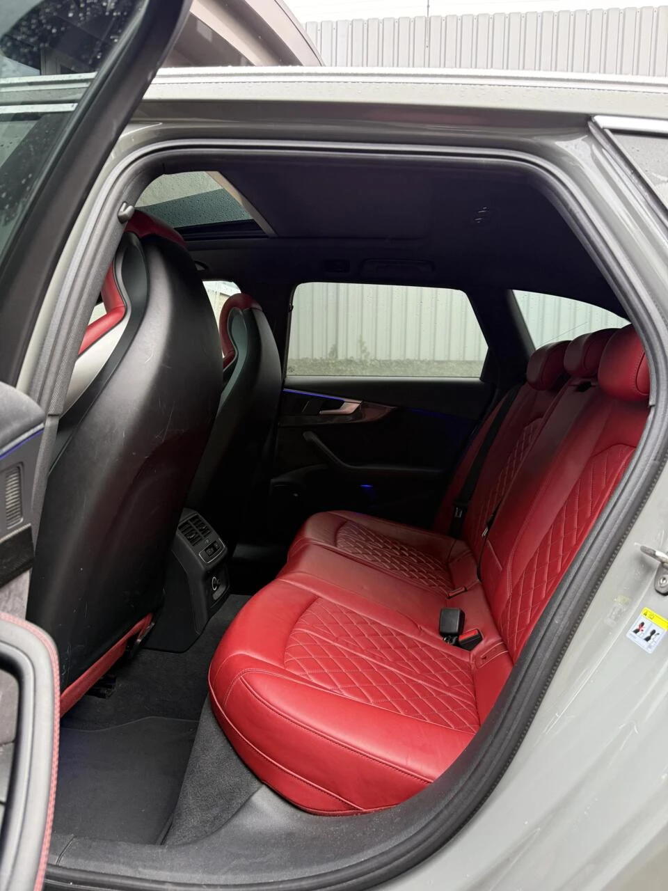 Hoofdafbeelding Audi S4