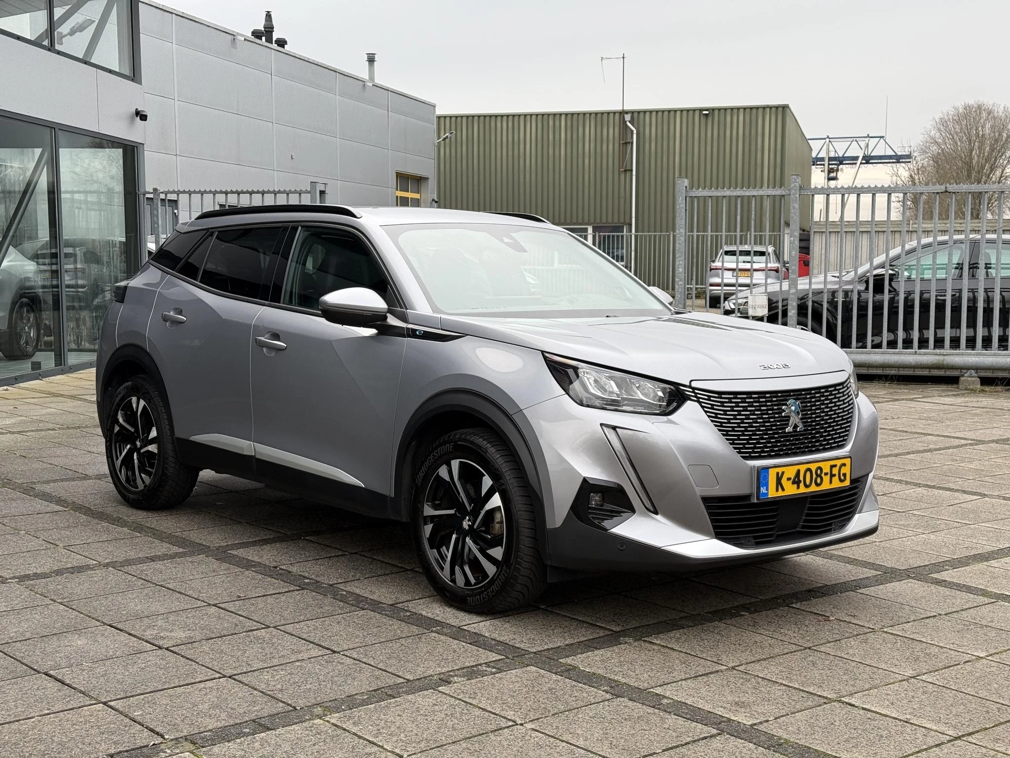 Hoofdafbeelding Peugeot e-2008