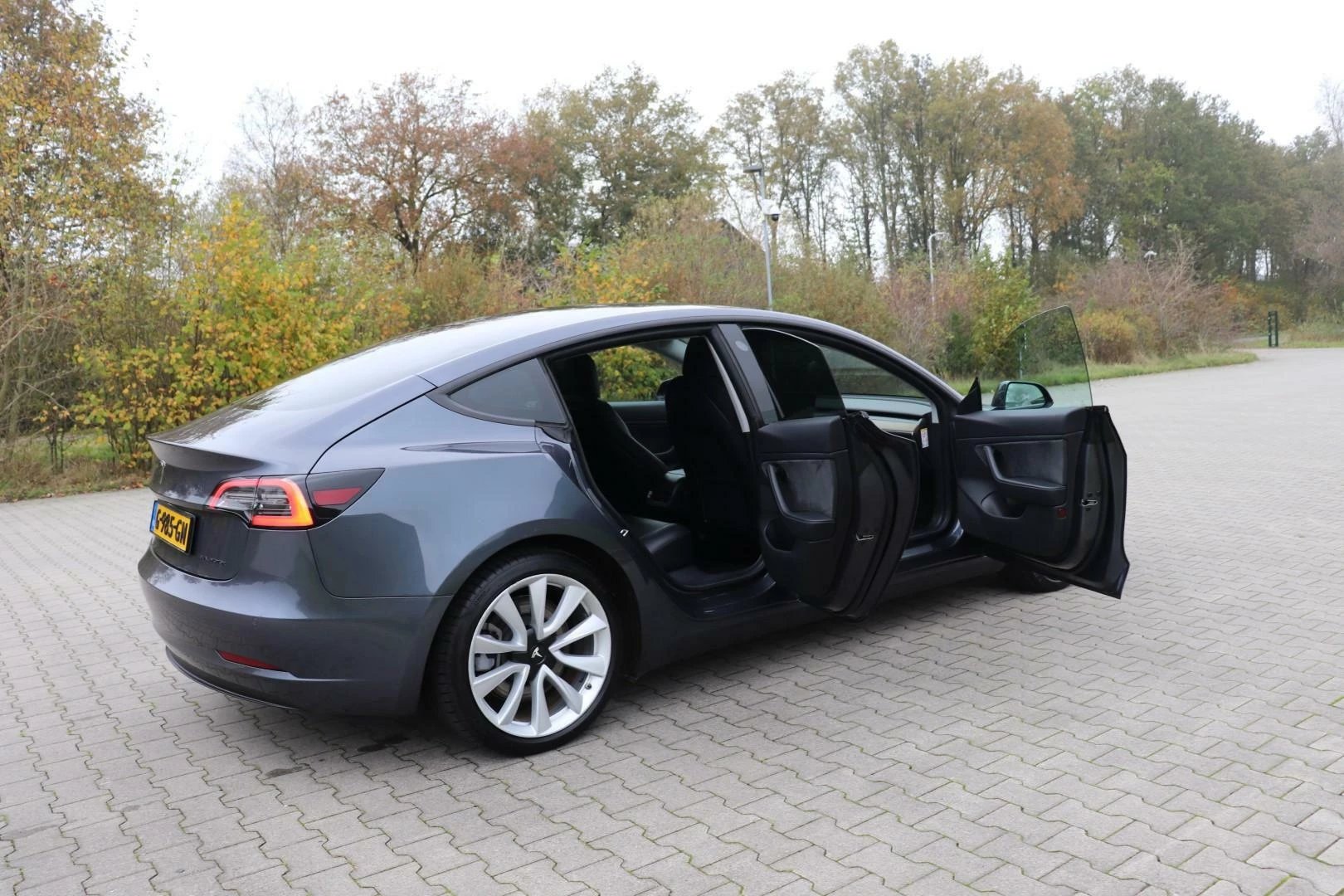 Hoofdafbeelding Tesla Model 3