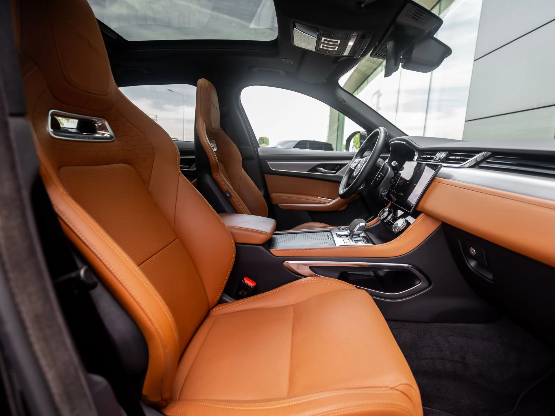 Hoofdafbeelding Jaguar F-PACE
