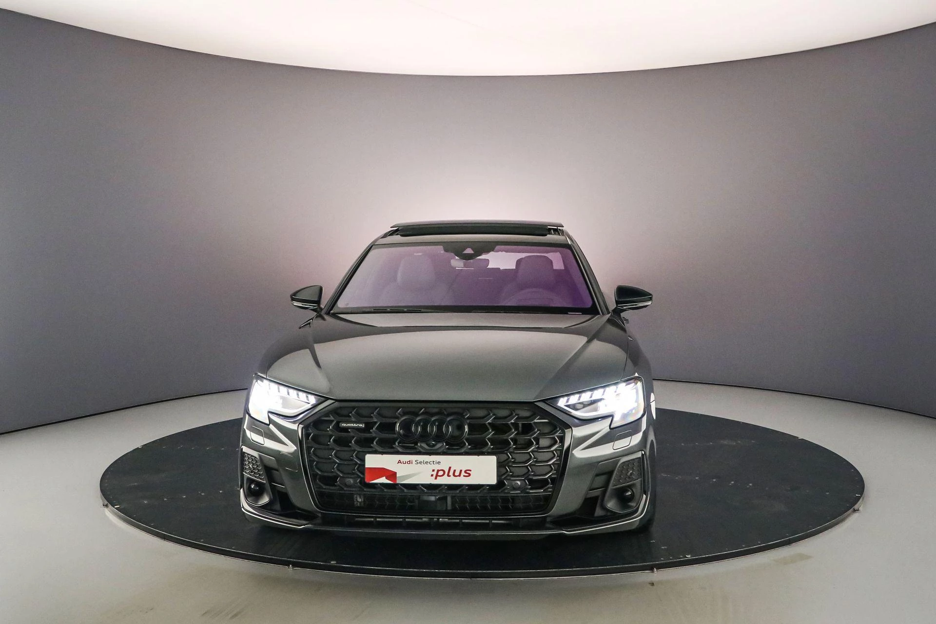 Hoofdafbeelding Audi A8