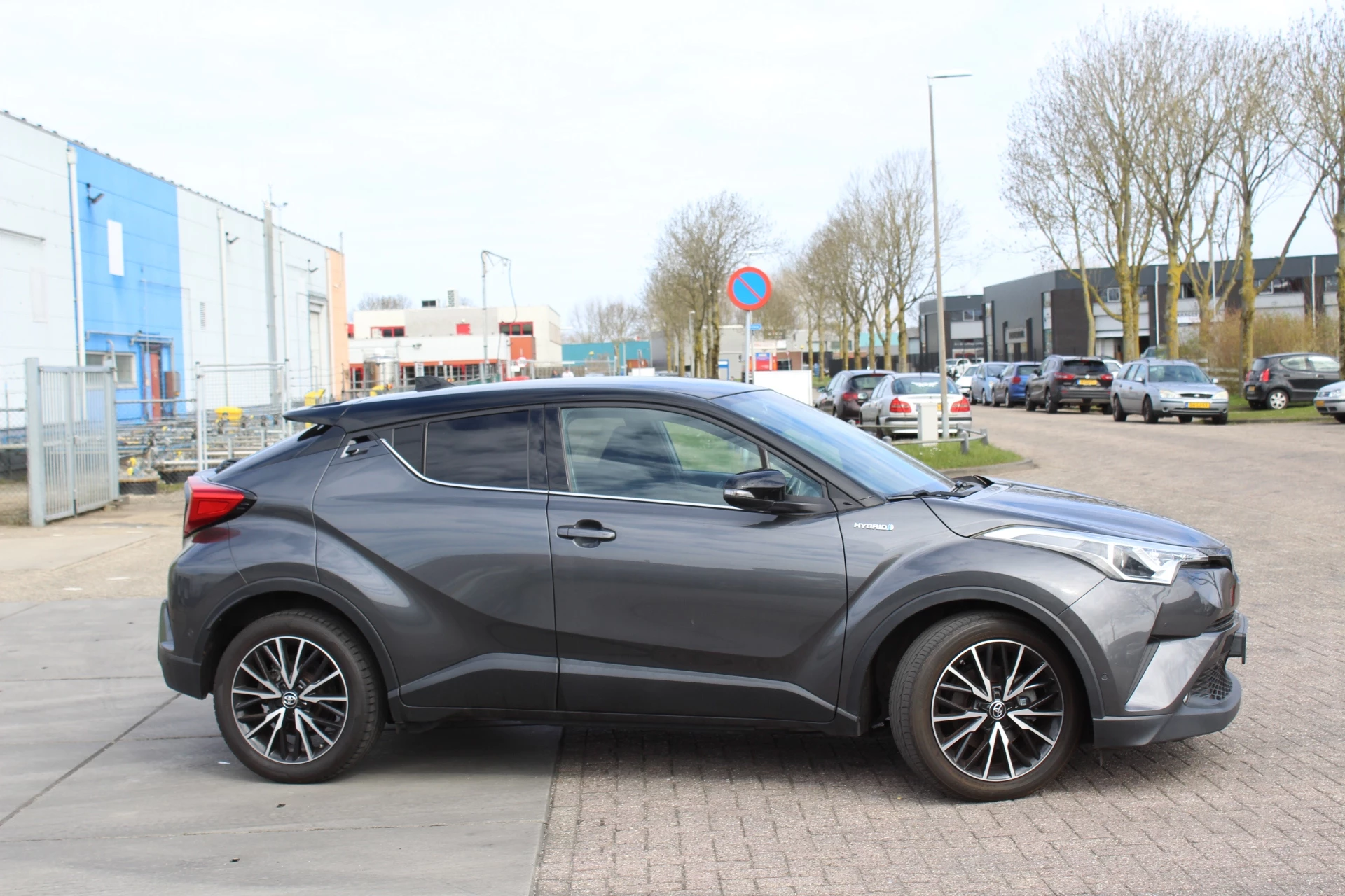Hoofdafbeelding Toyota C-HR