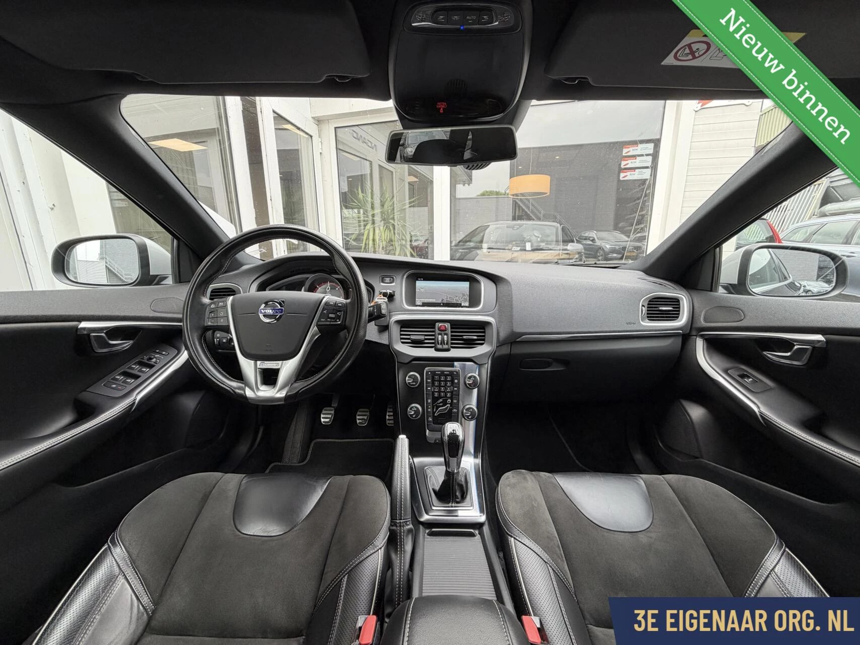 Hoofdafbeelding Volvo V40
