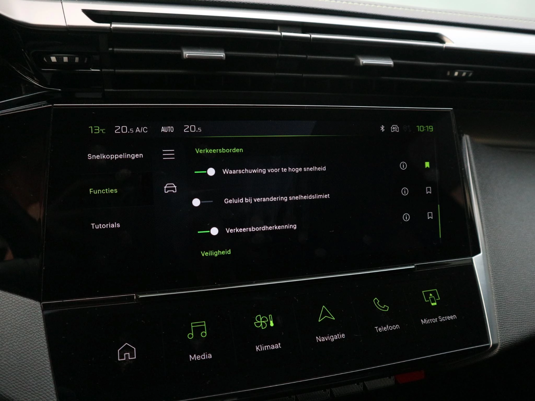 Hoofdafbeelding Peugeot 408